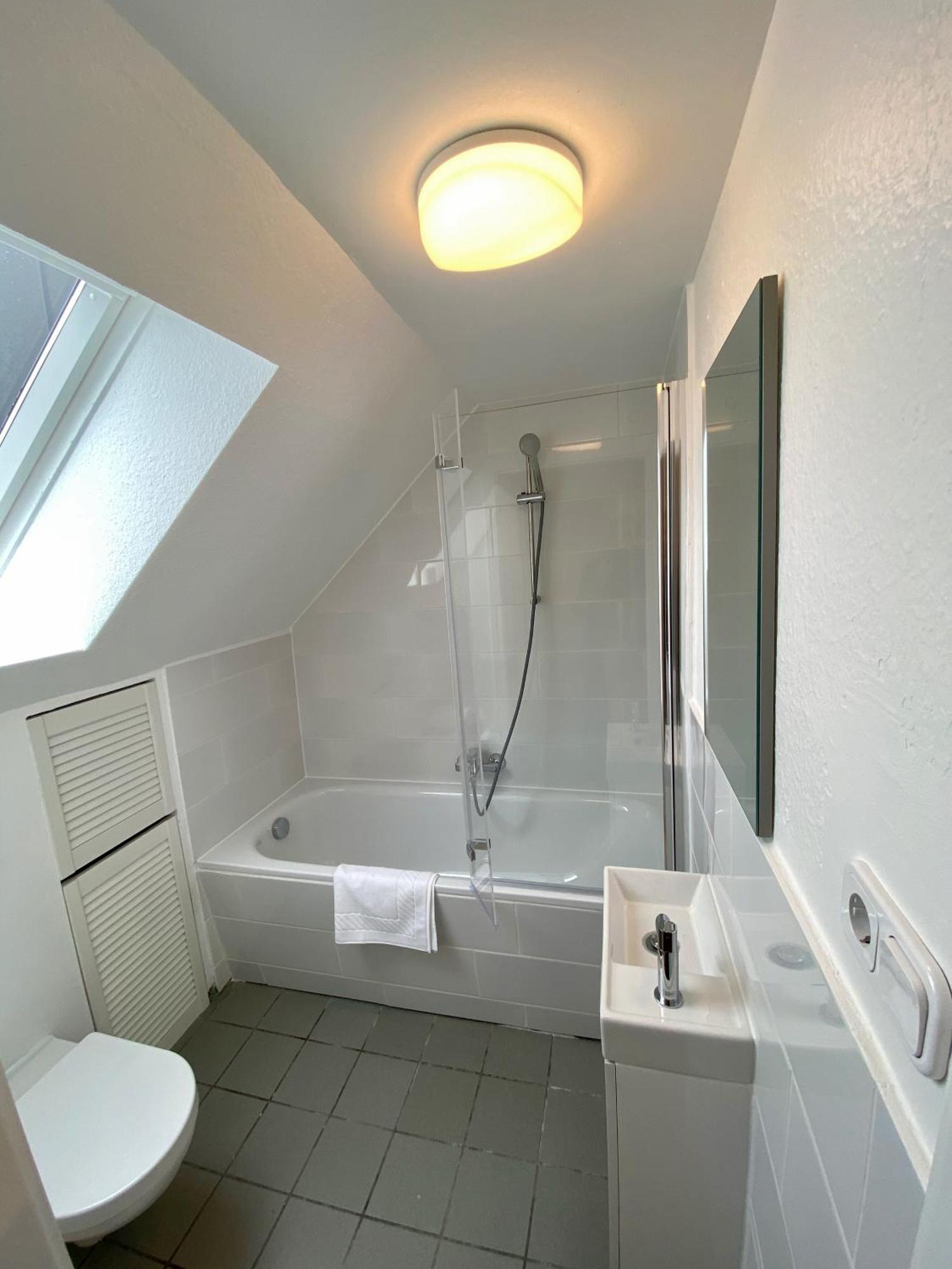 The Suites City Lofts At The Park Hamburg-Harburg Rum bild